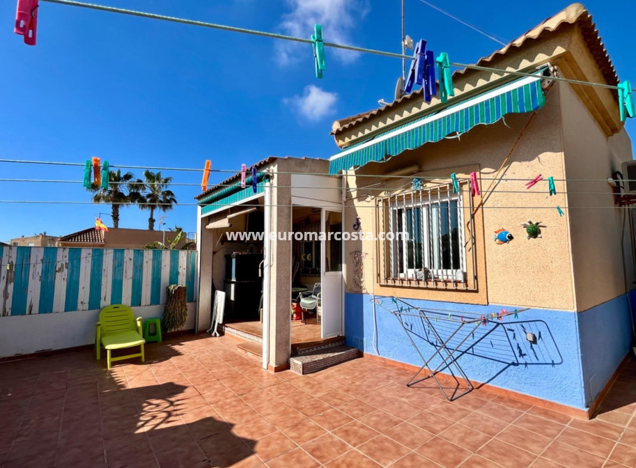 Sale - House - Torrevieja - Zona los Frutales