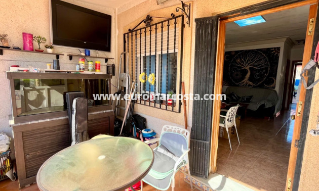 Sale - House - Torrevieja - Zona los Frutales