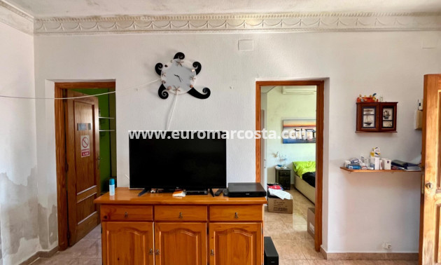 Sale - House - Torrevieja - Zona los Frutales