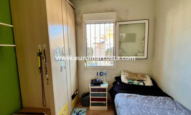 Sale - House - Torrevieja - Zona los Frutales