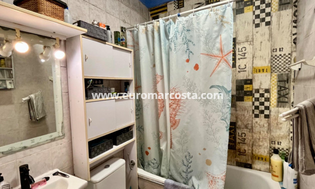 Sale - House - Torrevieja - Zona los Frutales