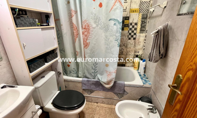Sale - House - Torrevieja - Zona los Frutales