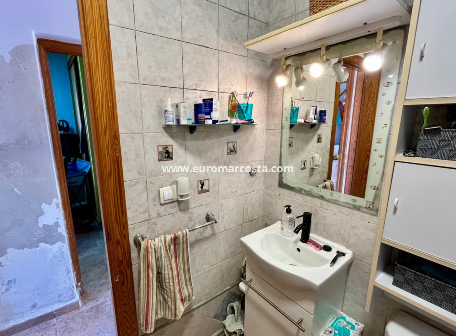 Sale - House - Torrevieja - Zona los Frutales