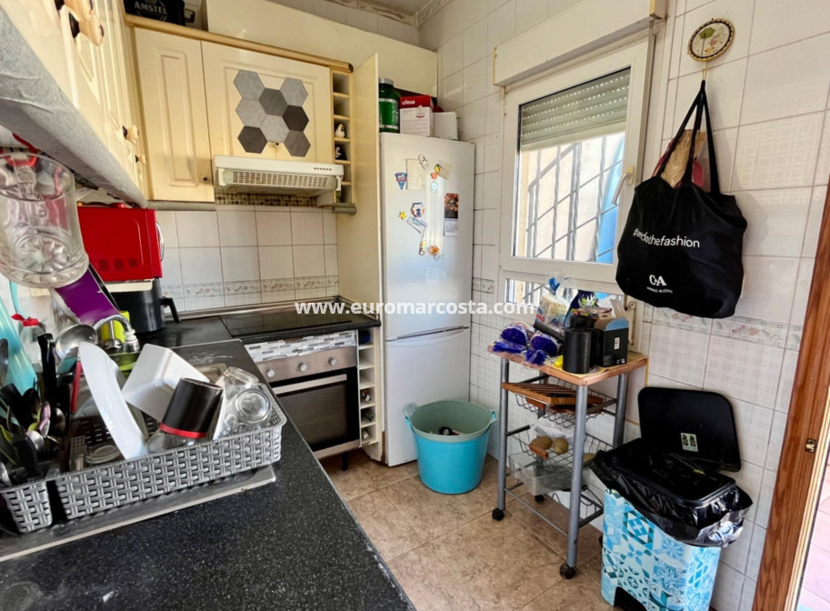 Sale - House - Torrevieja - Zona los Frutales