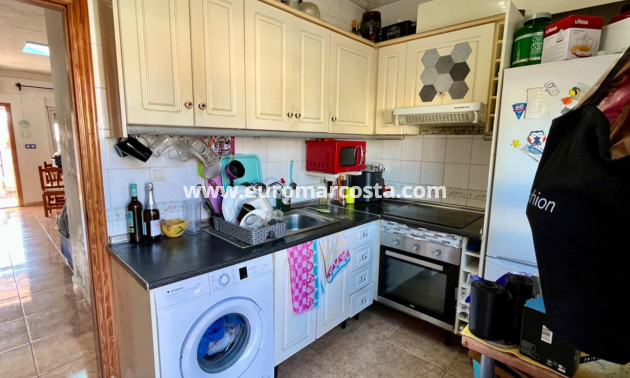 Sale - House - Torrevieja - Zona los Frutales
