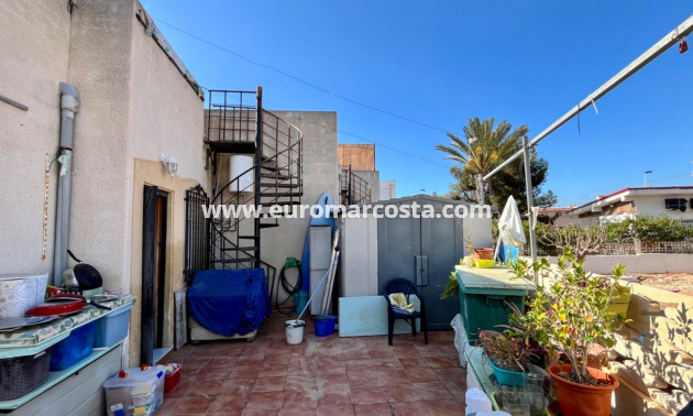 Sale - House - Torrevieja - Zona los Frutales