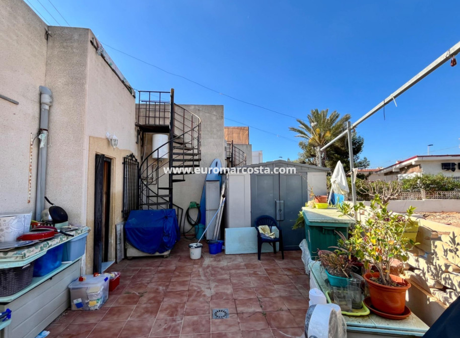 Sale - House - Torrevieja - Zona los Frutales