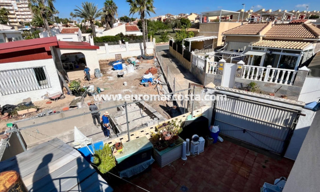 Sale - House - Torrevieja - Zona los Frutales
