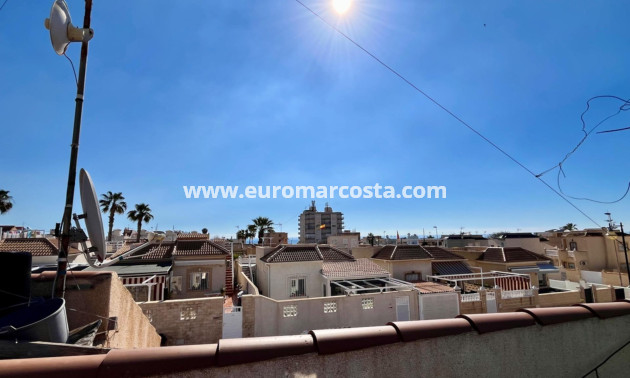 Sale - House - Torrevieja - Zona los Frutales