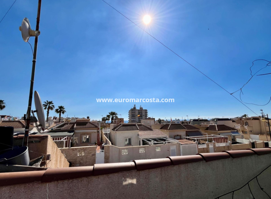 Sale - House - Torrevieja - Zona los Frutales