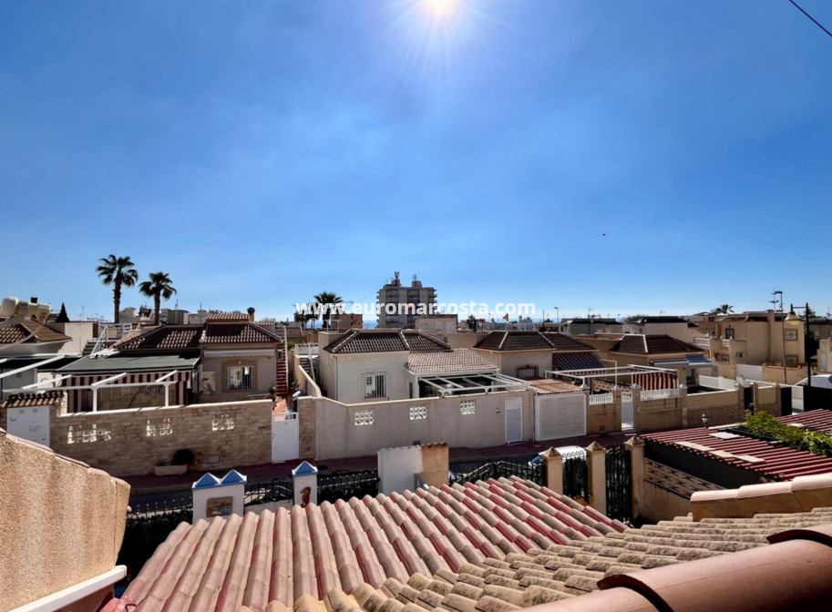 Sale - House - Torrevieja - Zona los Frutales