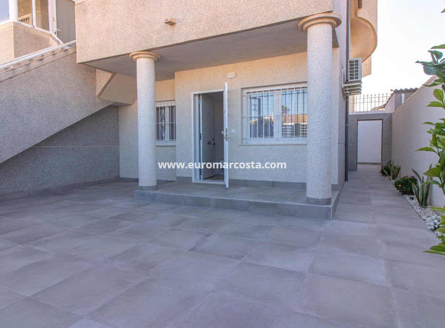 Venta - Bungalow - Torrevieja - TORREVIEJA