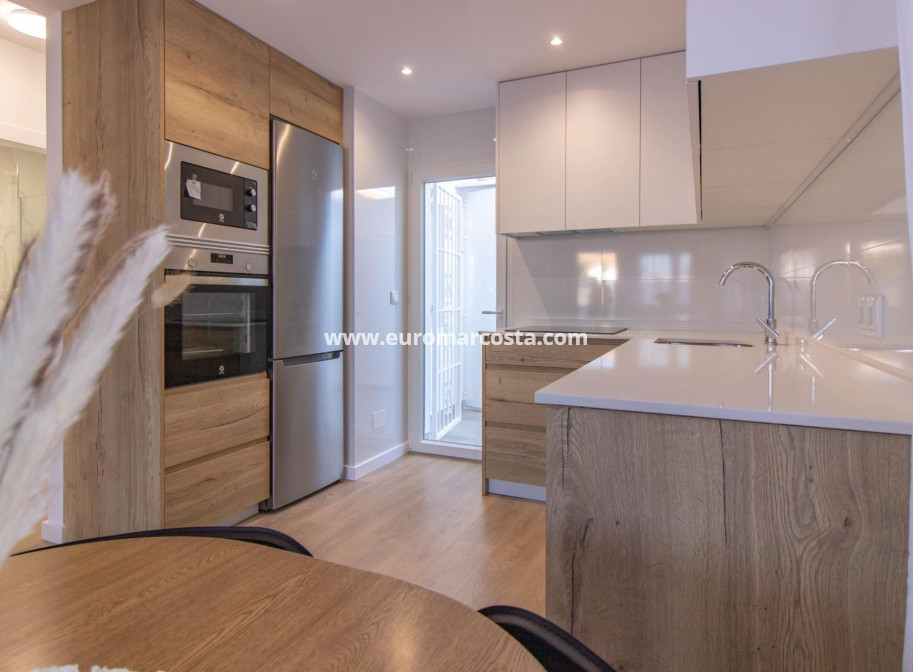Venta - Bungalow - Torrevieja - TORREVIEJA