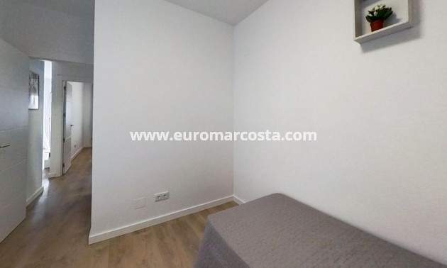Venta - Bungalow - Torrevieja - TORREVIEJA