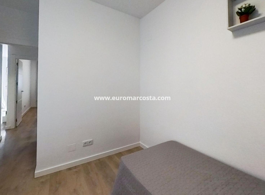 Venta - Bungalow - Torrevieja - TORREVIEJA