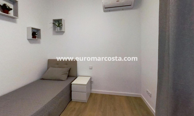 Venta - Bungalow - Torrevieja - TORREVIEJA