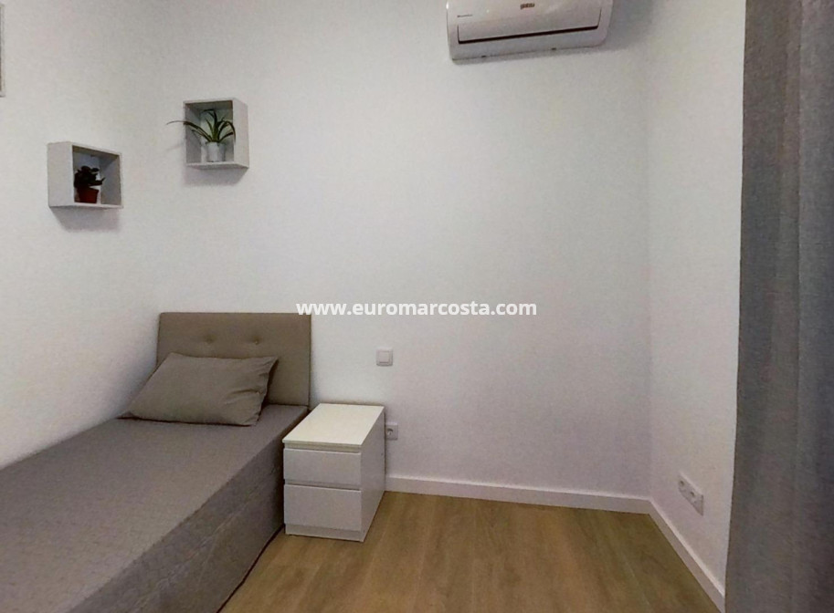 Venta - Bungalow - Torrevieja - TORREVIEJA