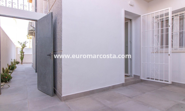 Venta - Bungalow - Torrevieja - TORREVIEJA
