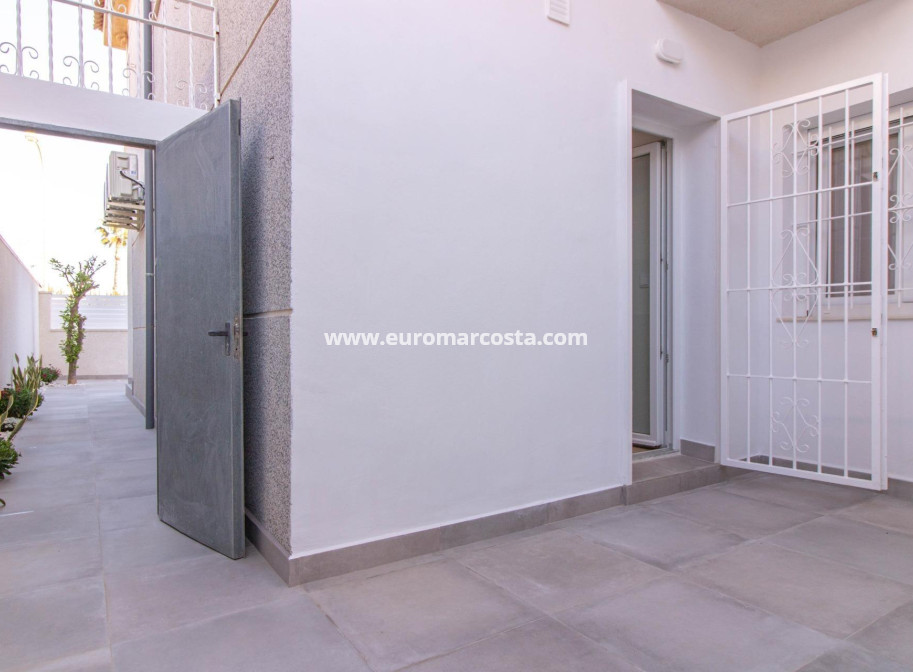 Venta - Bungalow - Torrevieja - TORREVIEJA