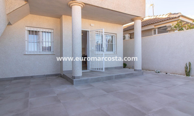 Venta - Bungalow - Torrevieja - TORREVIEJA