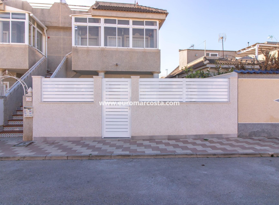 Venta - Bungalow - Torrevieja - TORREVIEJA