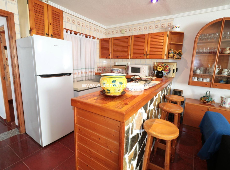 Objekte zum Wiederverkauf - Stadthaus - Torrevieja - TORREVIEJA