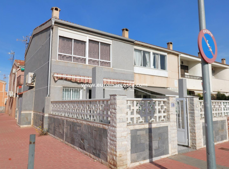 Objekte zum Wiederverkauf - Stadthaus - Torrevieja - TORREVIEJA