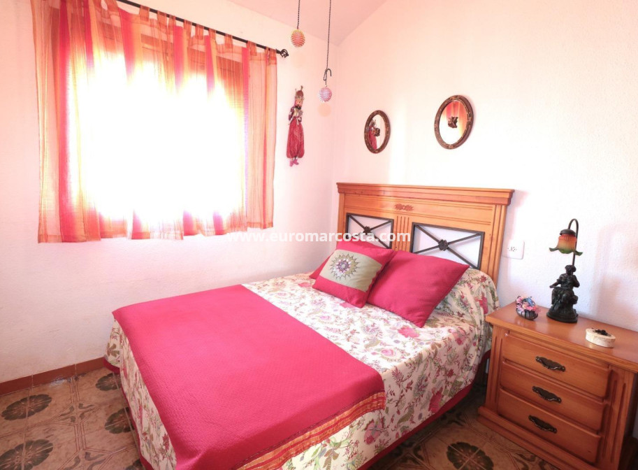 Objekte zum Wiederverkauf - Stadthaus - Torrevieja - TORREVIEJA