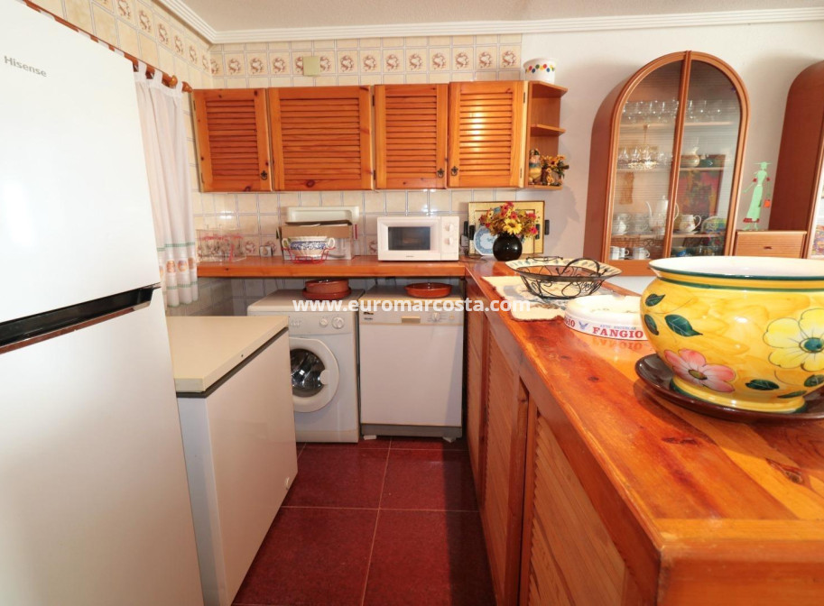 Objekte zum Wiederverkauf - Stadthaus - Torrevieja - TORREVIEJA