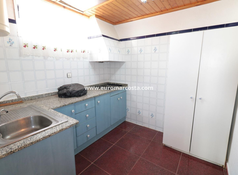 Objekte zum Wiederverkauf - Stadthaus - Torrevieja - TORREVIEJA