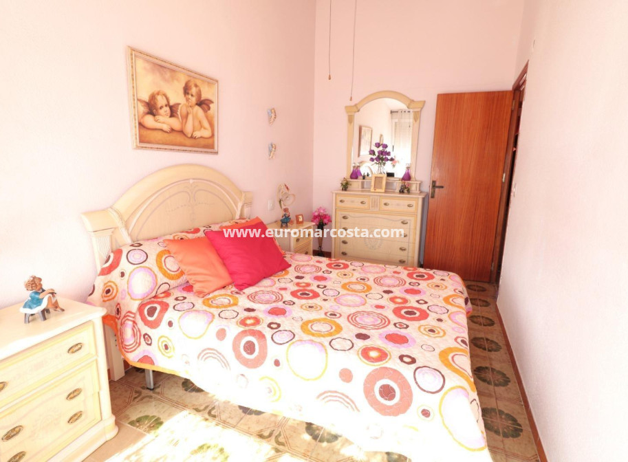 Objekte zum Wiederverkauf - Stadthaus - Torrevieja - TORREVIEJA