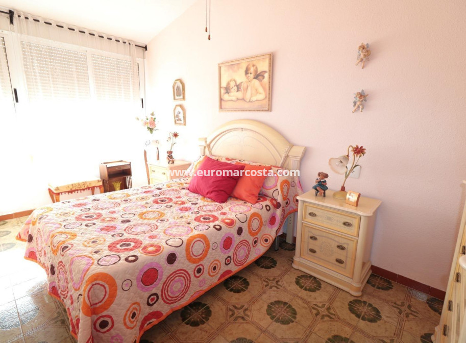 Objekte zum Wiederverkauf - Stadthaus - Torrevieja - TORREVIEJA