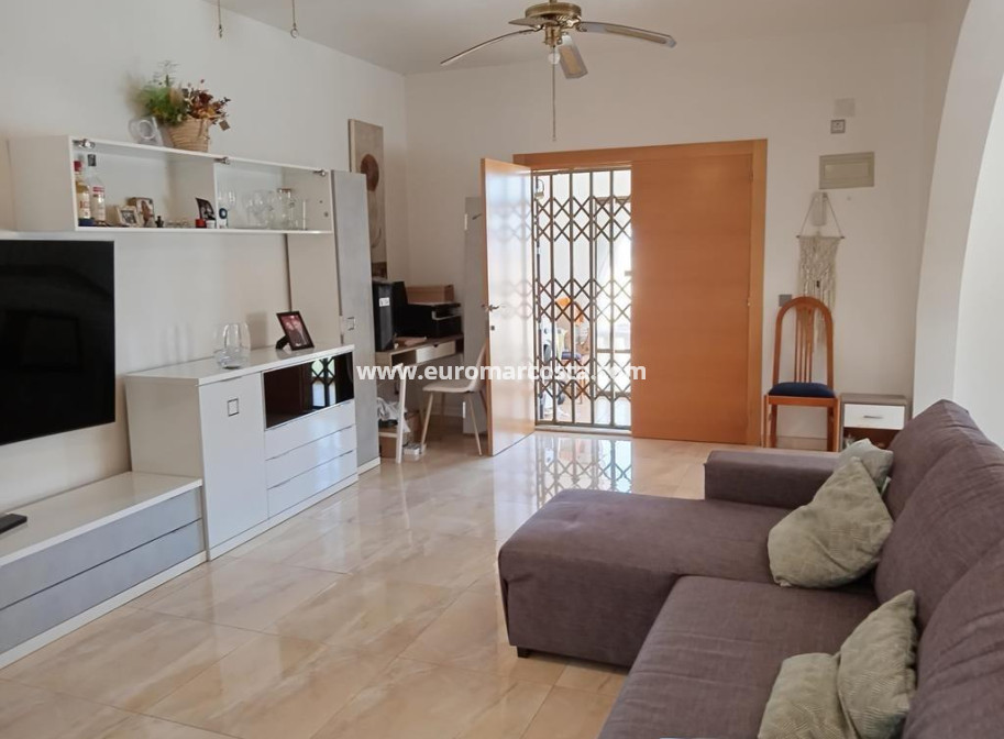 Objekte zum Wiederverkauf - Villa freitstehend - Torrevieja - Los Balcones - Los Altos del Edén