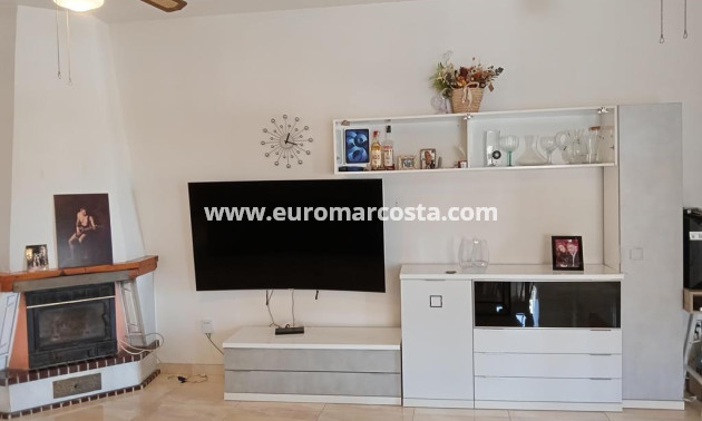 Objekte zum Wiederverkauf - Villa freitstehend - Torrevieja - Los Balcones - Los Altos del Edén