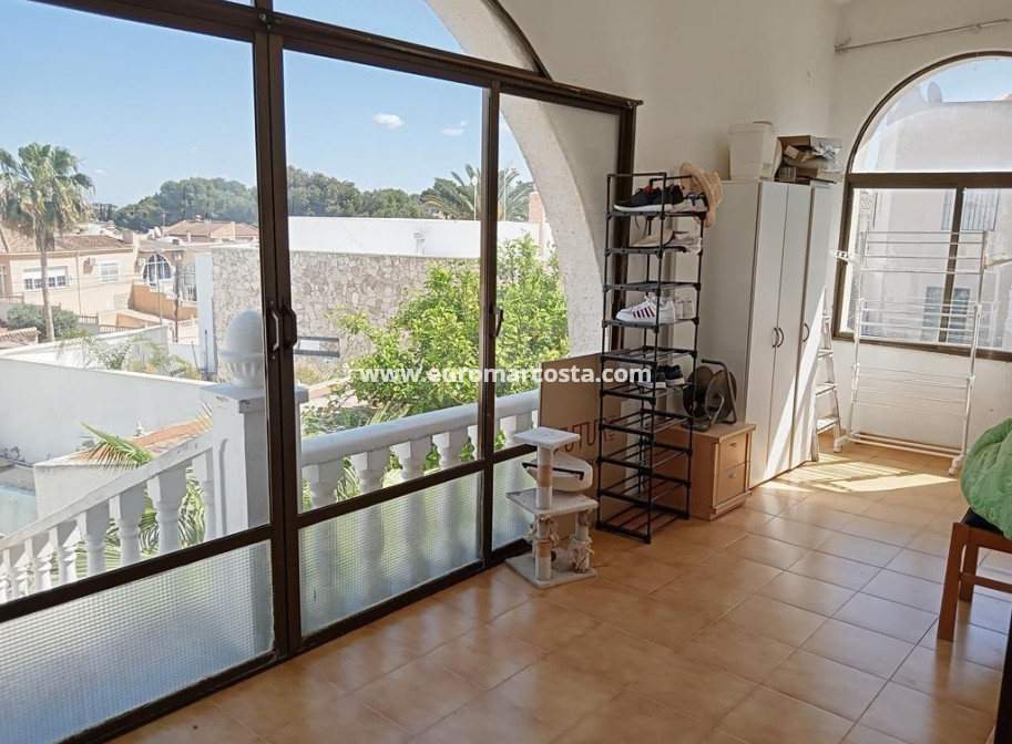 Objekte zum Wiederverkauf - Villa freitstehend - Torrevieja - Los Balcones - Los Altos del Edén