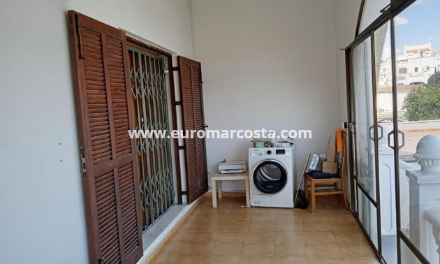 Objekte zum Wiederverkauf - Villa freitstehend - Torrevieja - Los Balcones - Los Altos del Edén