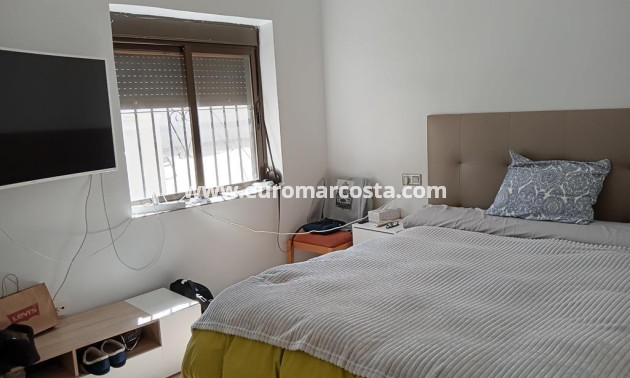 Objekte zum Wiederverkauf - Villa freitstehend - Torrevieja - Los Balcones - Los Altos del Edén