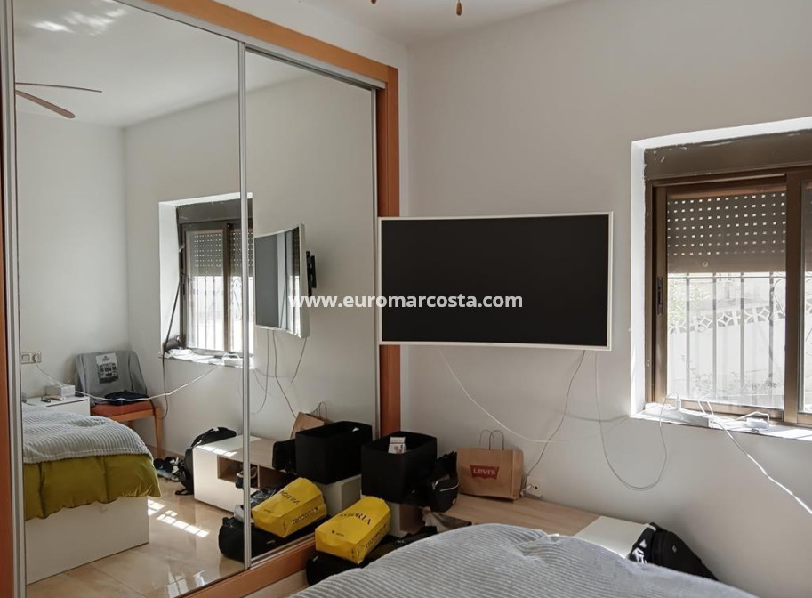 Objekte zum Wiederverkauf - Villa freitstehend - Torrevieja - Los Balcones - Los Altos del Edén