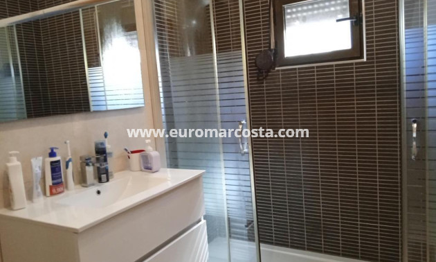 Objekte zum Wiederverkauf - Villa freitstehend - Torrevieja - Los Balcones - Los Altos del Edén