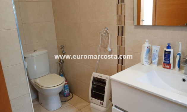 Objekte zum Wiederverkauf - Villa freitstehend - Torrevieja - Los Balcones - Los Altos del Edén
