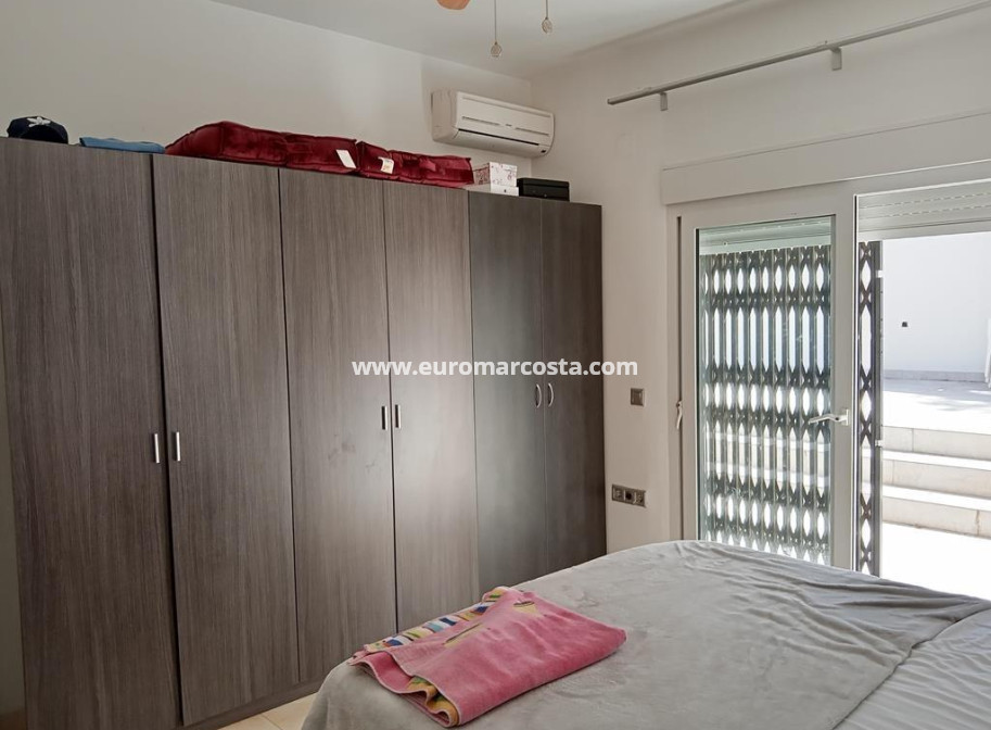 Objekte zum Wiederverkauf - Villa freitstehend - Torrevieja - Los Balcones - Los Altos del Edén