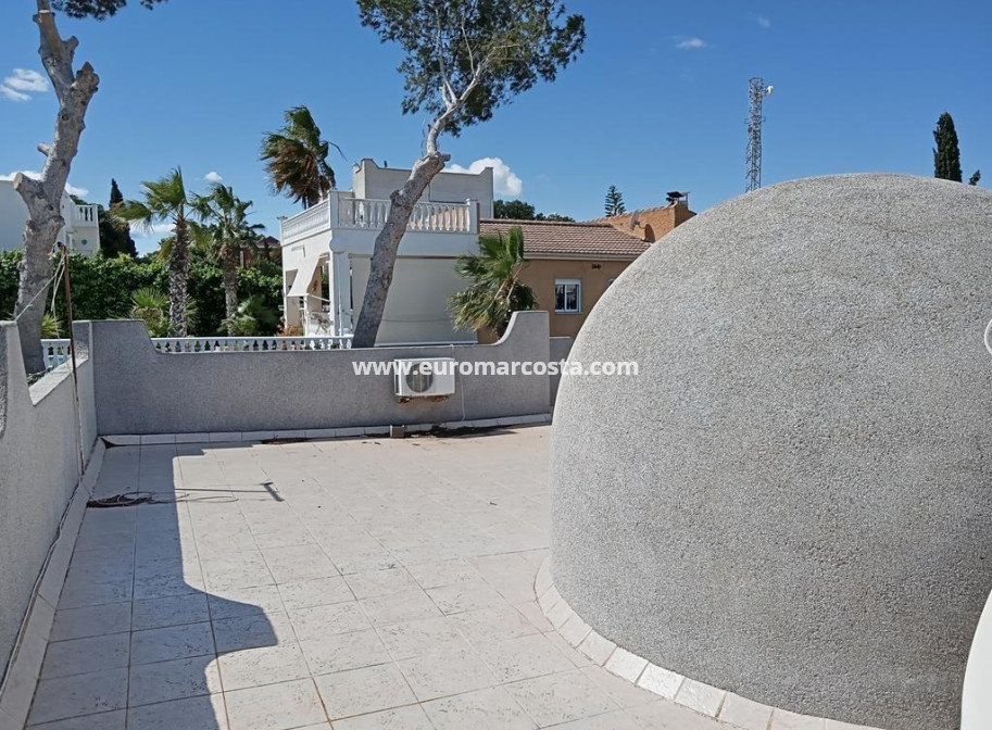 Objekte zum Wiederverkauf - Villa freitstehend - Torrevieja - Los Balcones - Los Altos del Edén