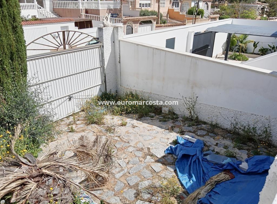 Objekte zum Wiederverkauf - Villa freitstehend - Torrevieja - Los Balcones - Los Altos del Edén