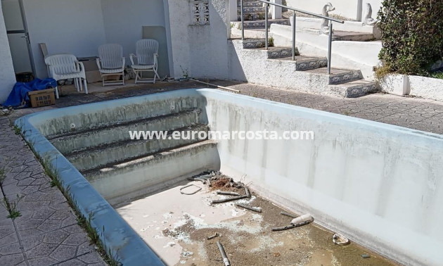 Objekte zum Wiederverkauf - Villa freitstehend - Torrevieja - Los Balcones - Los Altos del Edén