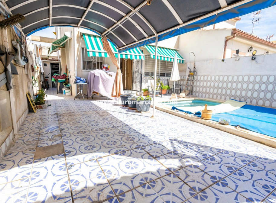Objekte zum Wiederverkauf - Villa freitstehend - Orihuela - La Aparecida