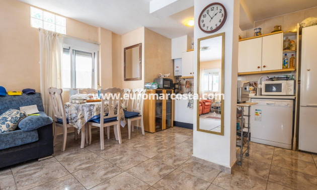 Objekte zum Wiederverkauf - Villa freitstehend - Orihuela - La Aparecida