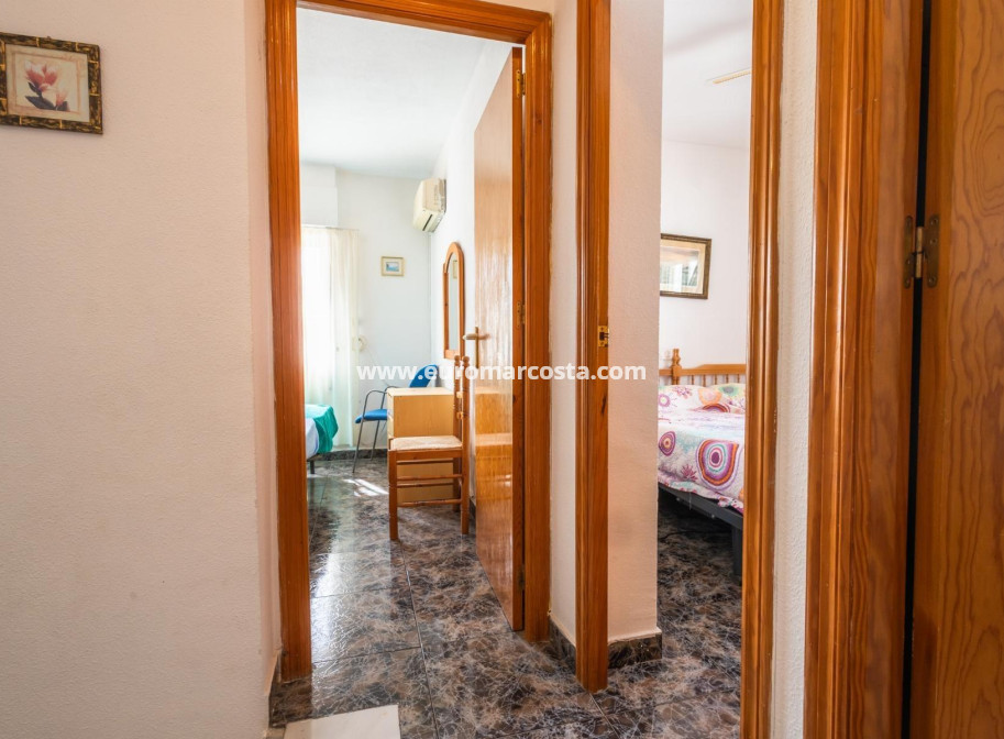 Objekte zum Wiederverkauf - Villa freitstehend - Orihuela - La Aparecida