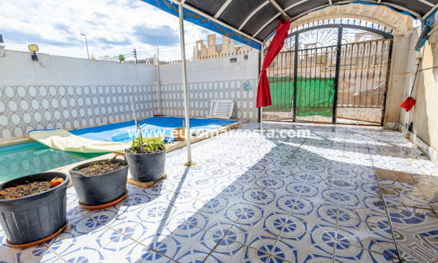 Objekte zum Wiederverkauf - Villa freitstehend - Orihuela - La Aparecida