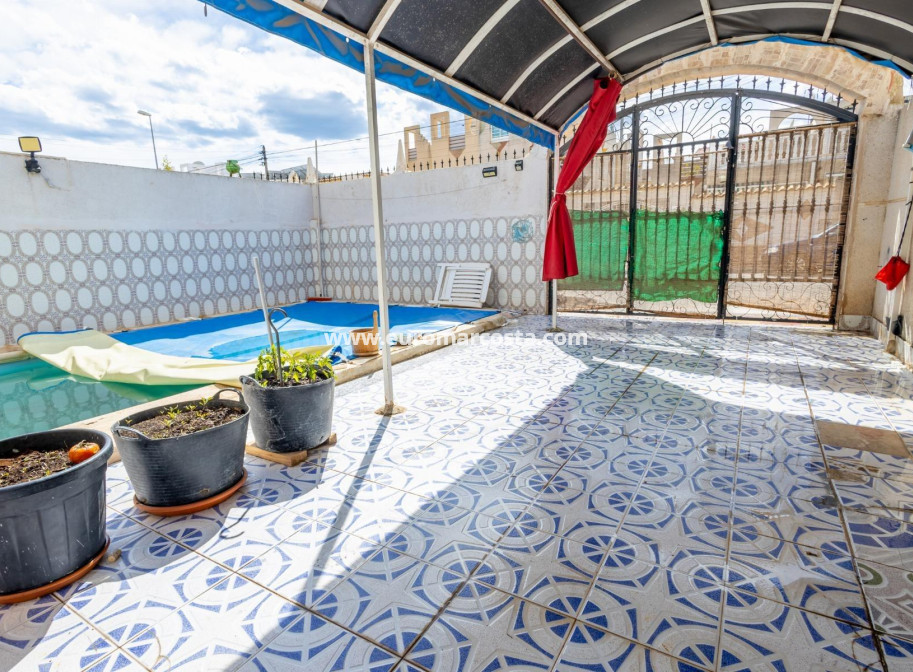Objekte zum Wiederverkauf - Villa freitstehend - Orihuela - La Aparecida