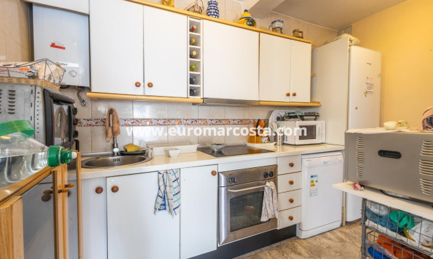 Objekte zum Wiederverkauf - Villa freitstehend - Orihuela - La Aparecida